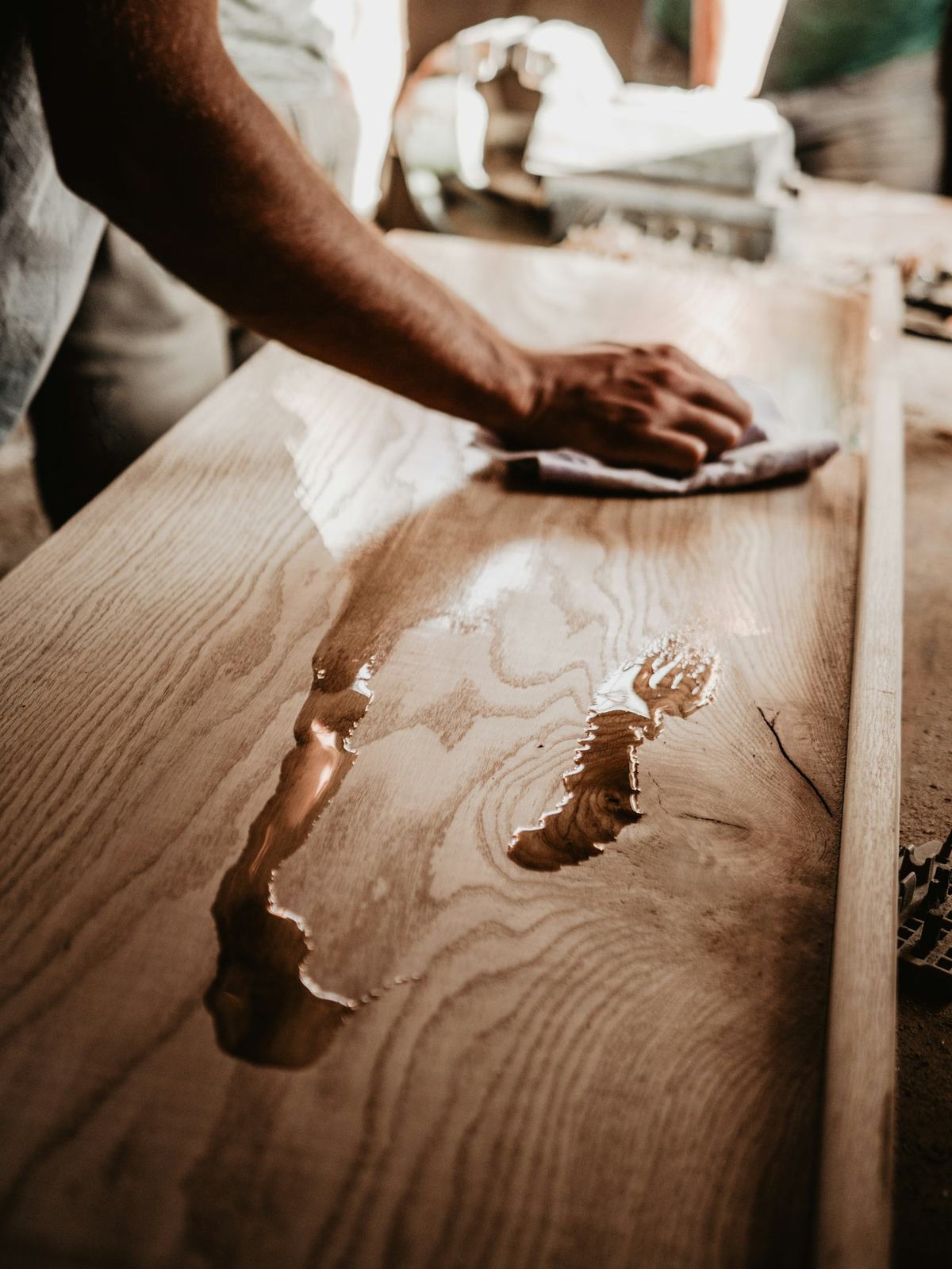 Applying oil finish to a wood surface